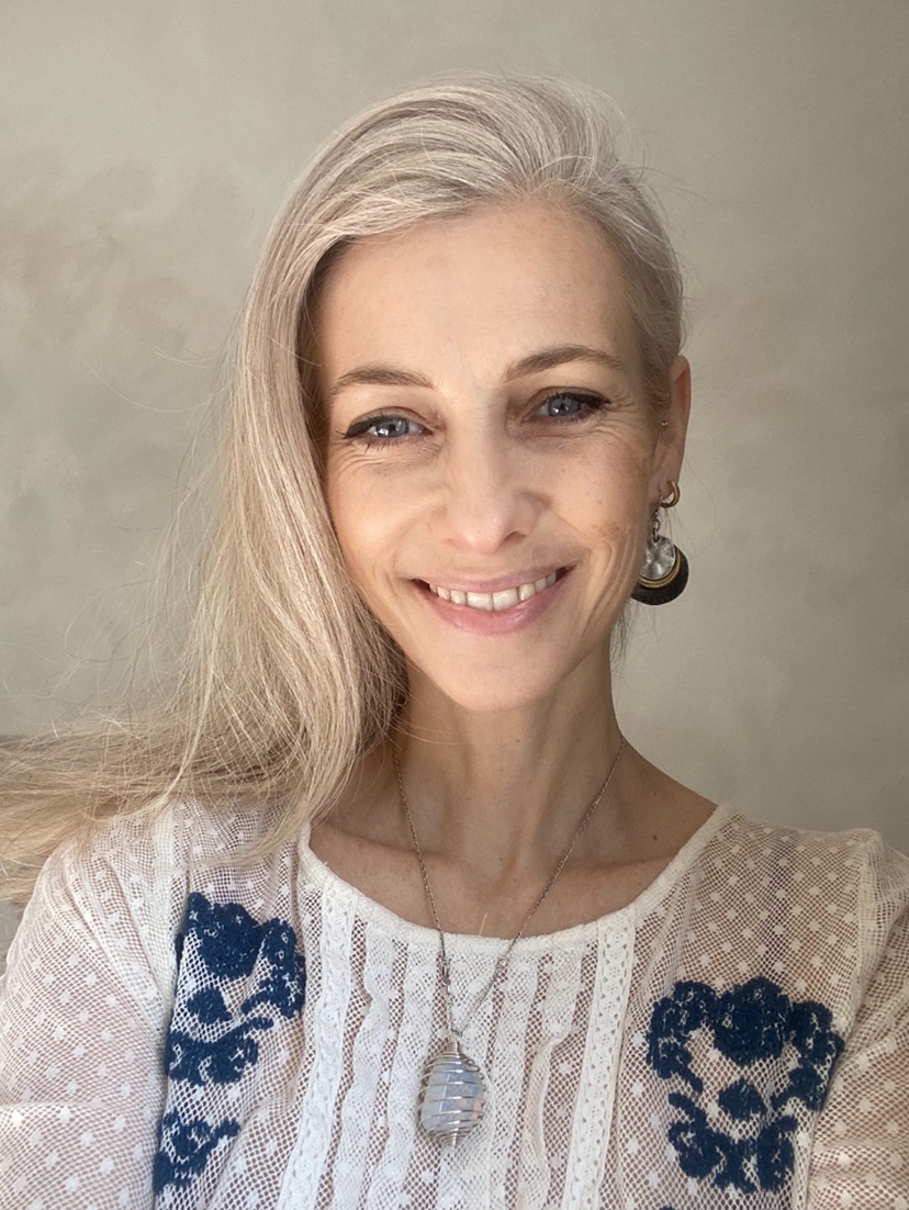 Ania Haas — transformative life coach and founder of Mindful Way Studio, Mokena IL